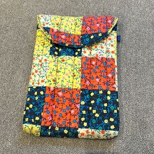Baggu computer sleeve